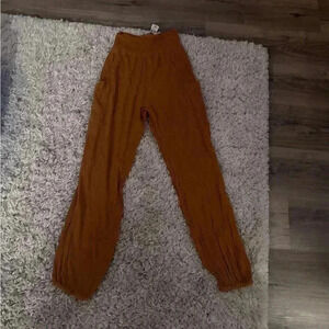 Bila 77 Rust Orange Smocked Waist Rayon Wide-Leg Pants Cuff Ankle XS Boho Casual